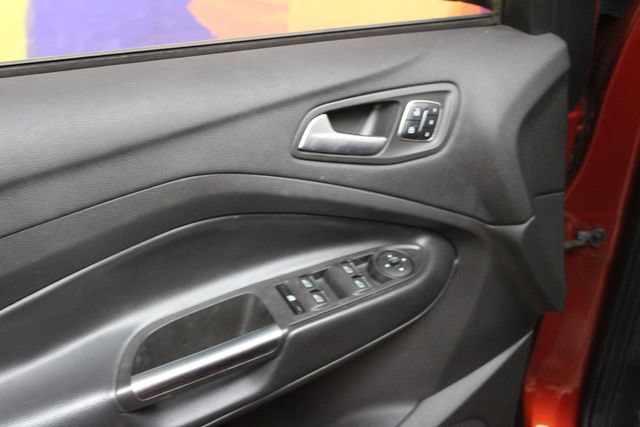 Used 2019 Ford Escape Titanium AWD/4WD image 13
