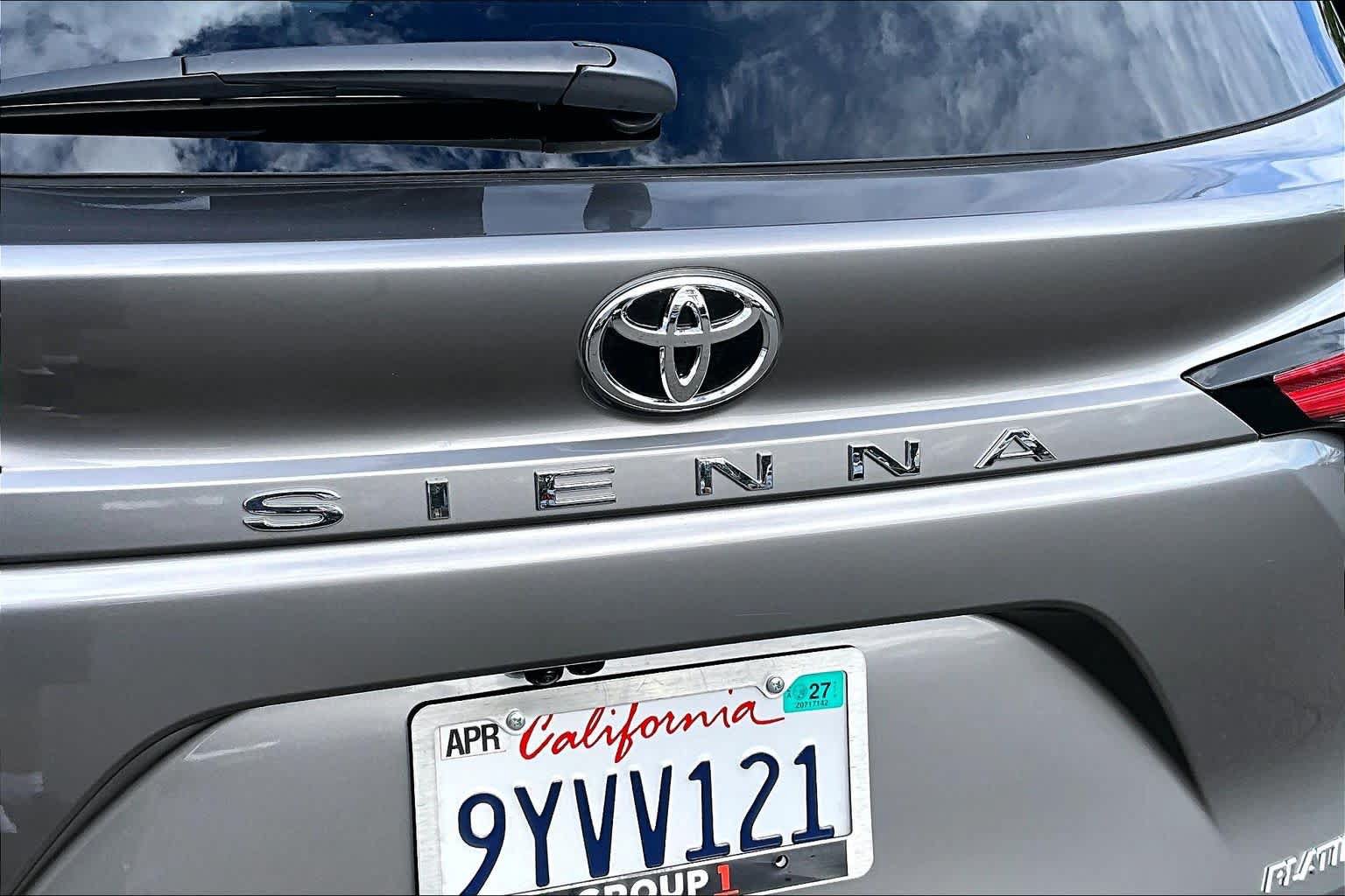 Used 2026 Toyota Sienna Platinum AWD/4WD image 30
