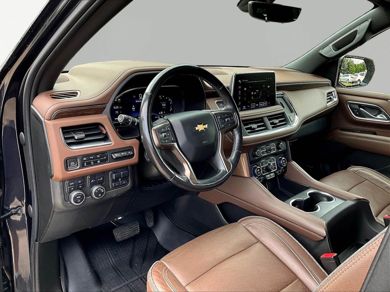 Used 2022 Chevrolet Suburban High Country AWD/4WD image 17