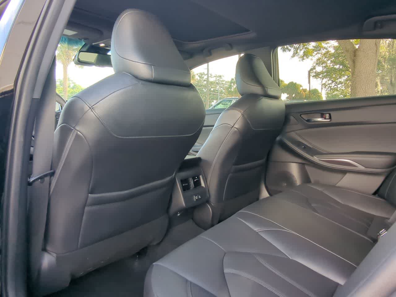 Used 2022 Toyota Avalon XLE w/ Moonroof Package FWD image 20