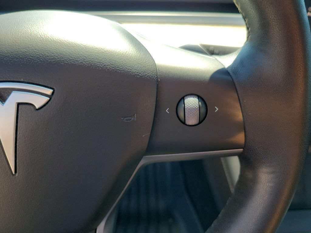 Used 2022 Tesla Model 3 Long Range AWD/4WD image 24