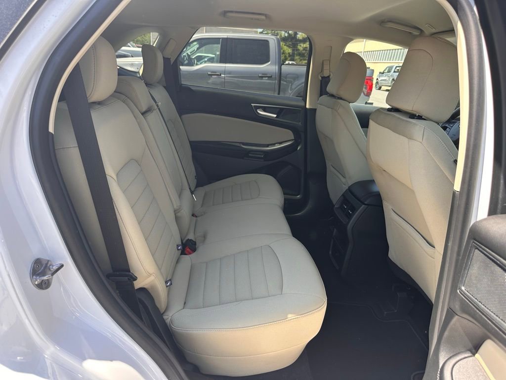Used 2024 Ford Edge SE AWD/4WD image 19