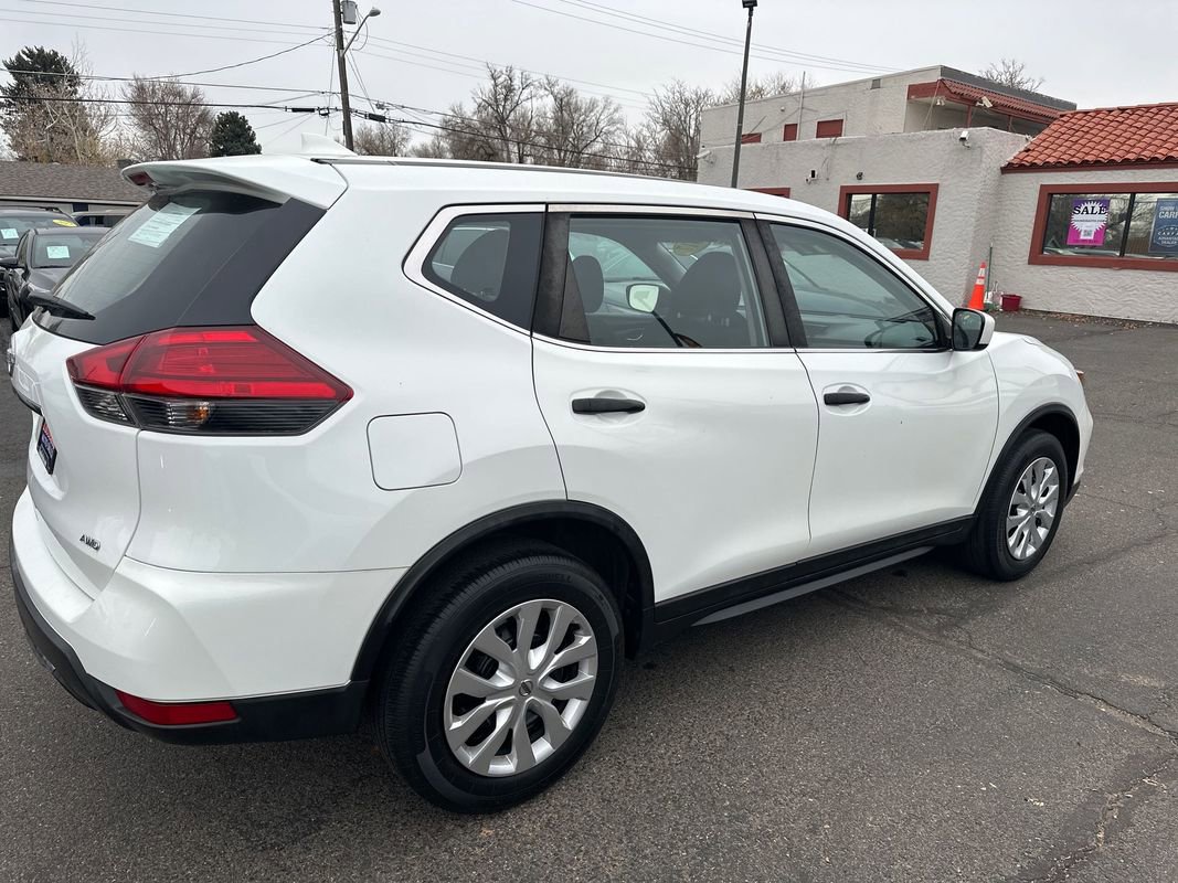 Used 2017 Nissan Rogue S image 10