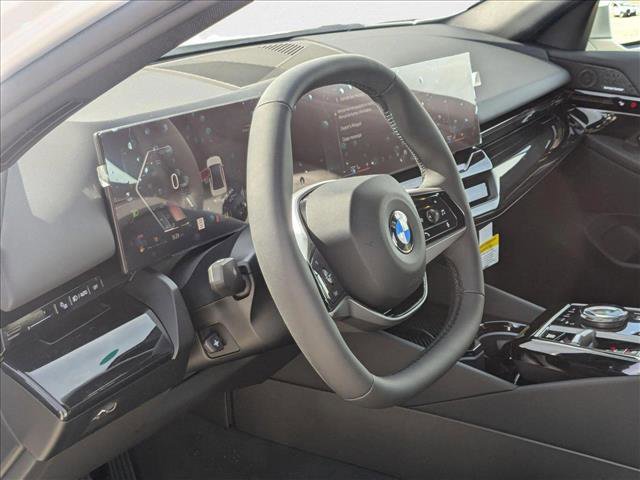 Used 2025 BMW 530i 530i image 3