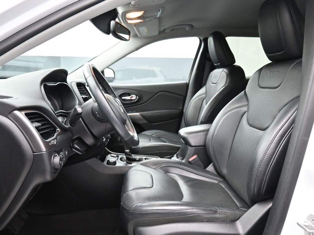 Used 2019 Jeep Cherokee Limited w/ Trailer Tow Group image 10