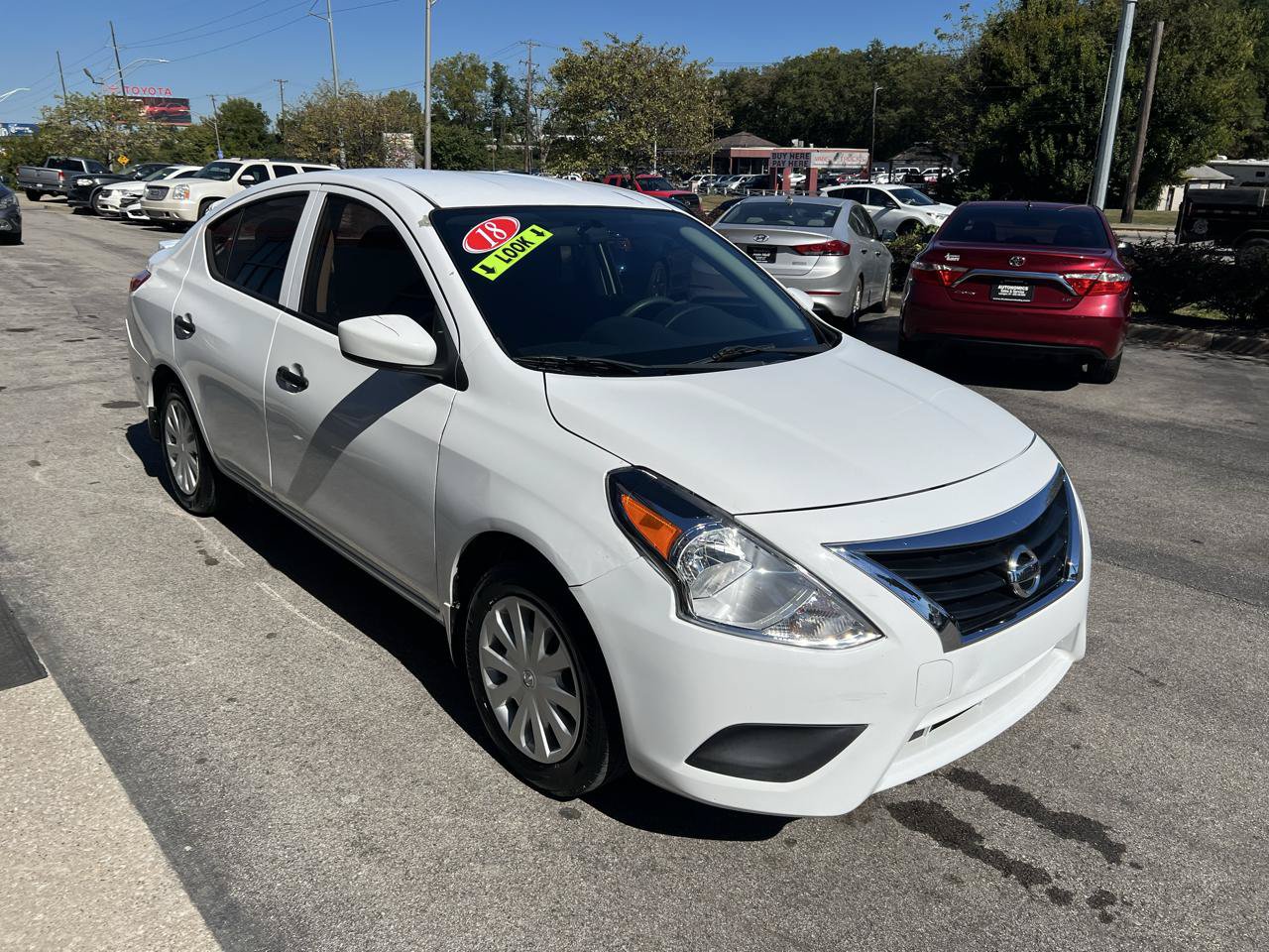 Used 2018 Nissan Versa S Plus FWD image 8
