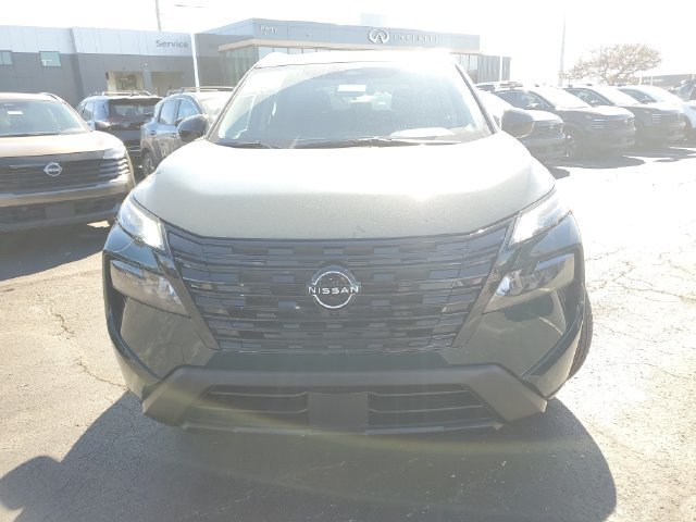 New 2027 Nissan Rogue Dark Armor AWD/4WD image 2