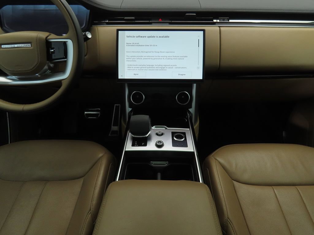 Certified 2023 Land Rover Range Rover SE image 13