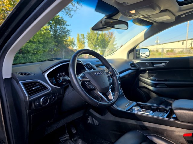 Used 2019 Ford Edge SEL w/ Equipment Group 201A AWD/4WD image 11