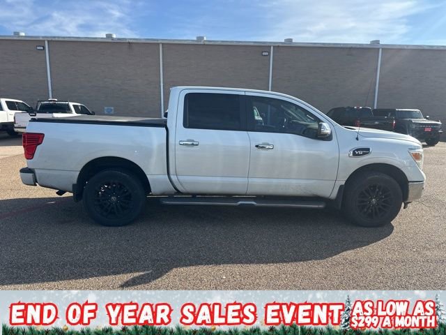 Used 2017 Nissan Titan SL image 23