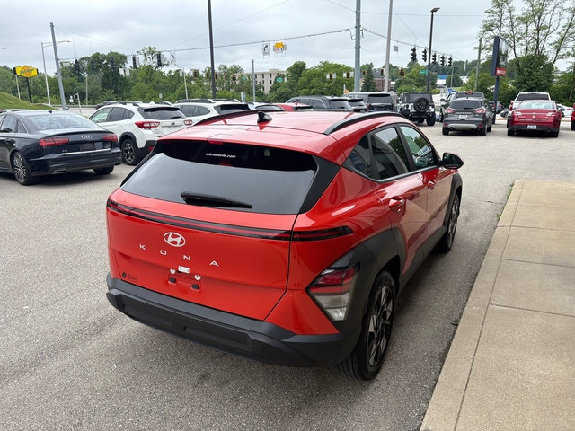 Used 2025 Hyundai Kona SEL FWD image 6