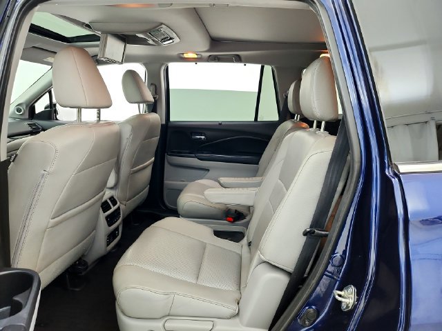 Used 2017 Honda Pilot Elite image 29