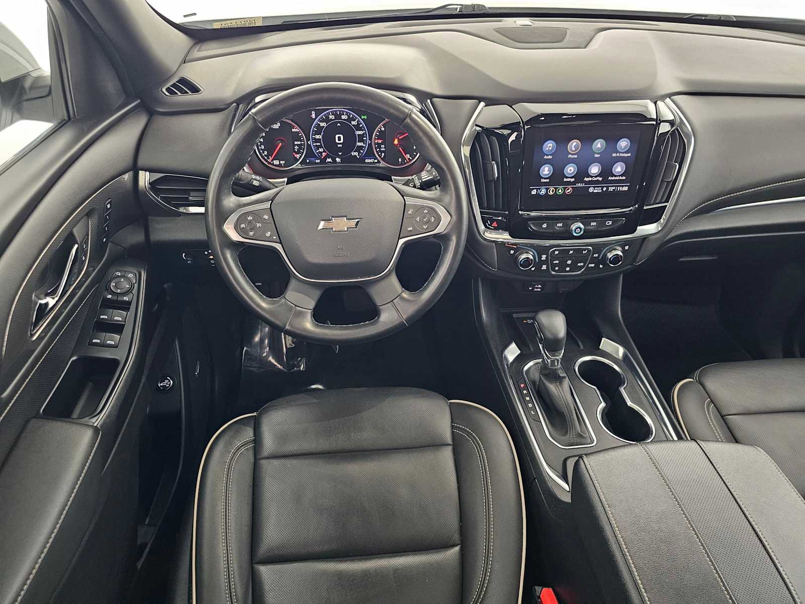Used 2023 Chevrolet Traverse Premier image 20