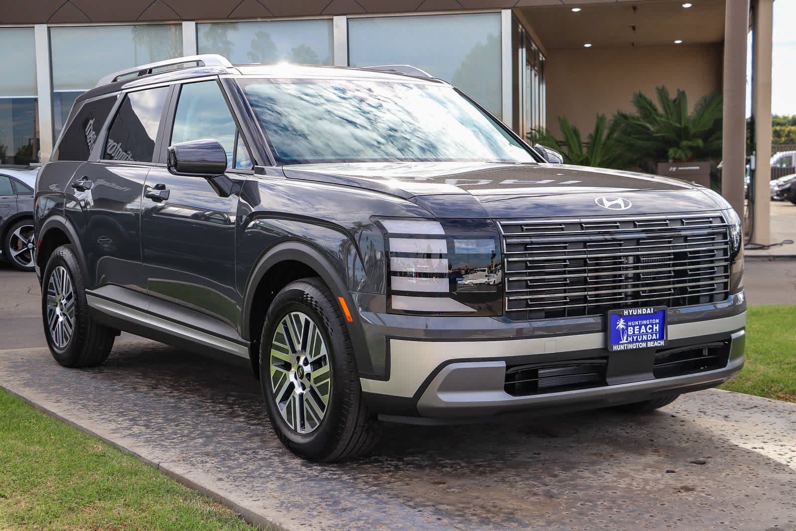 New 2027 Hyundai Palisade SEL FWD image 3