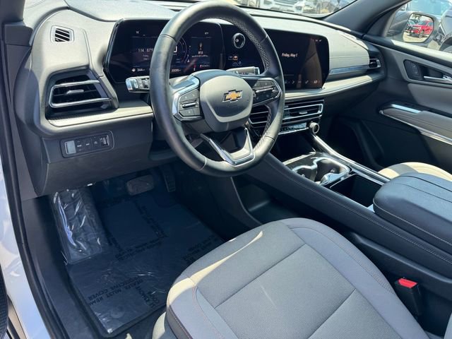 Certified 2025 Chevrolet Traverse LT AWD/4WD image 15