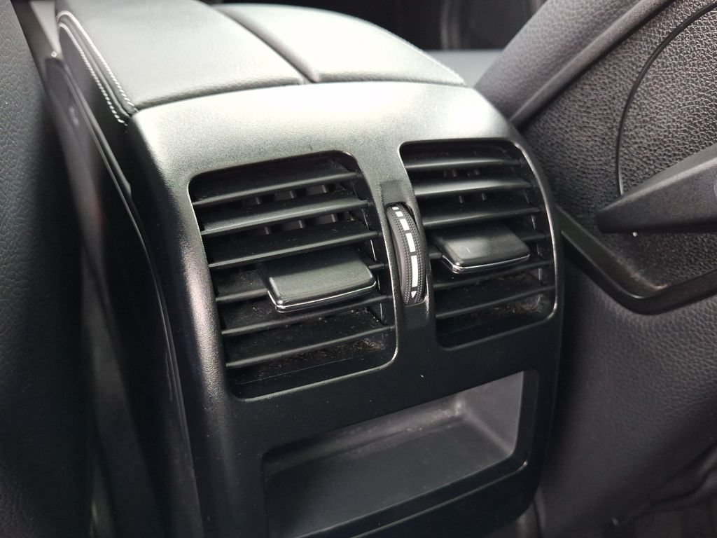 Used 2014 Mercedes-Benz GLK 350 4MATIC image 11