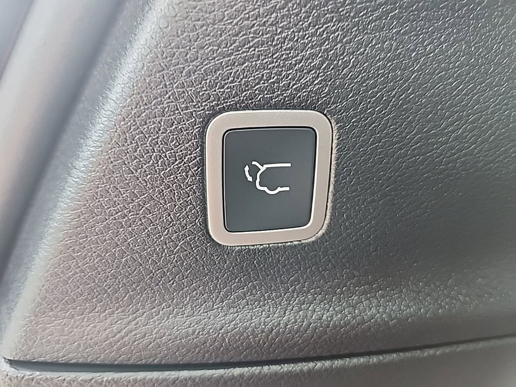 New 2026 Chrysler Pacifica Select image 16