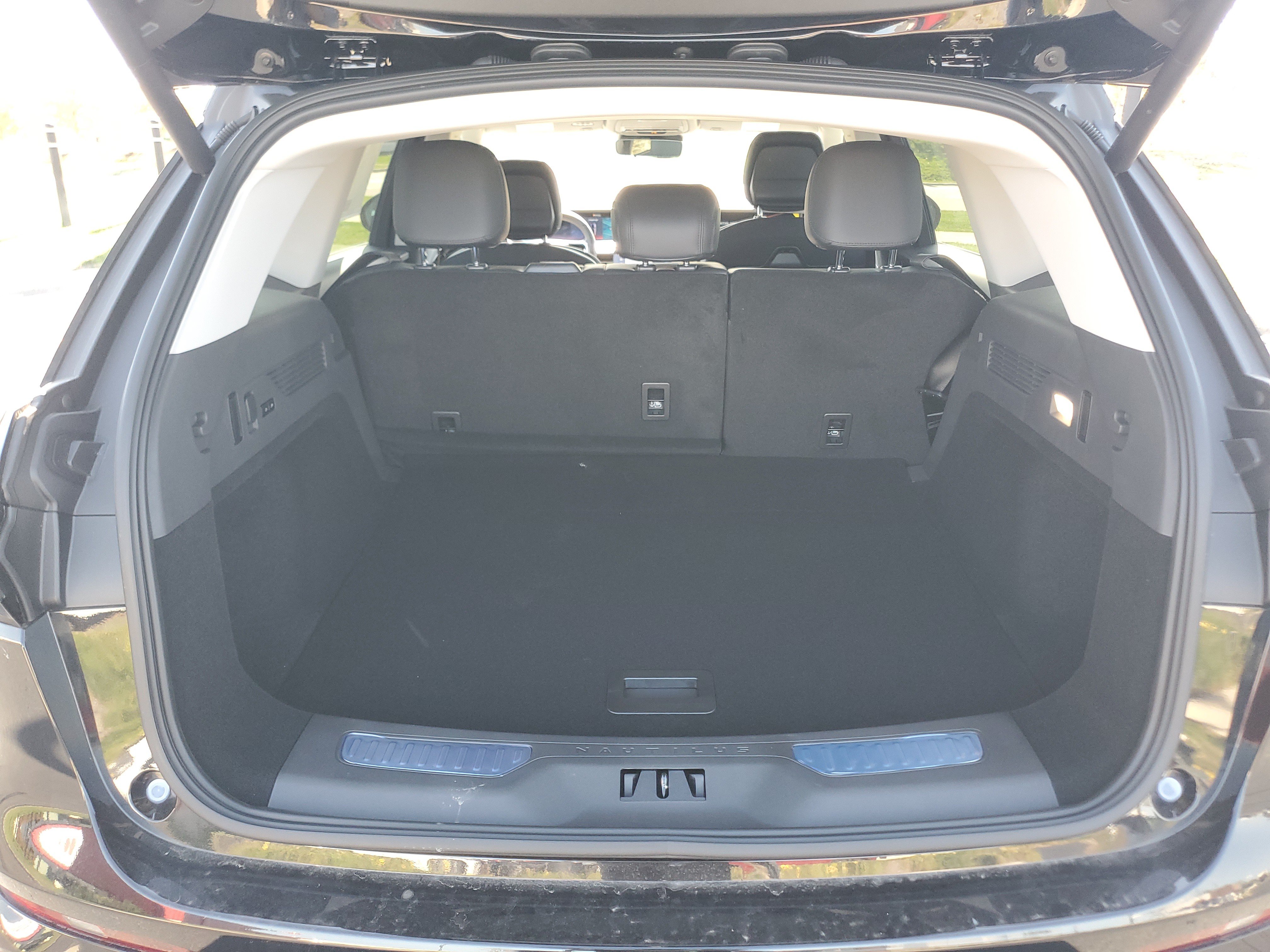 New 2026 Lincoln Nautilus Reserve AWD/4WD image 33