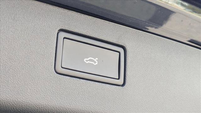 New 2026 Volkswagen Tiguan SE image 7