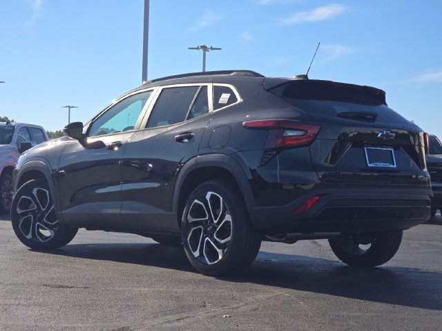 New 2026 Chevrolet Trax RS w/ Driver Confidence Package FWD image 12