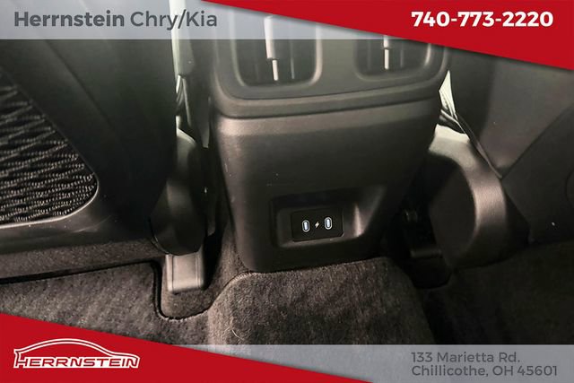 Used 2025 Hyundai Tucson Limited AWD/4WD image 23