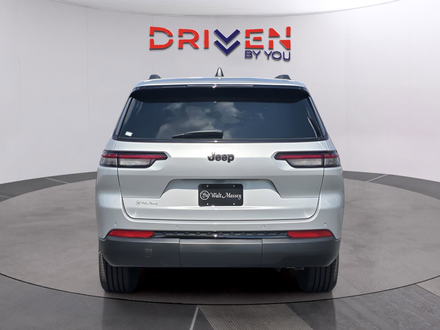 New 2025 Jeep Grand Cherokee L Altitude image 4