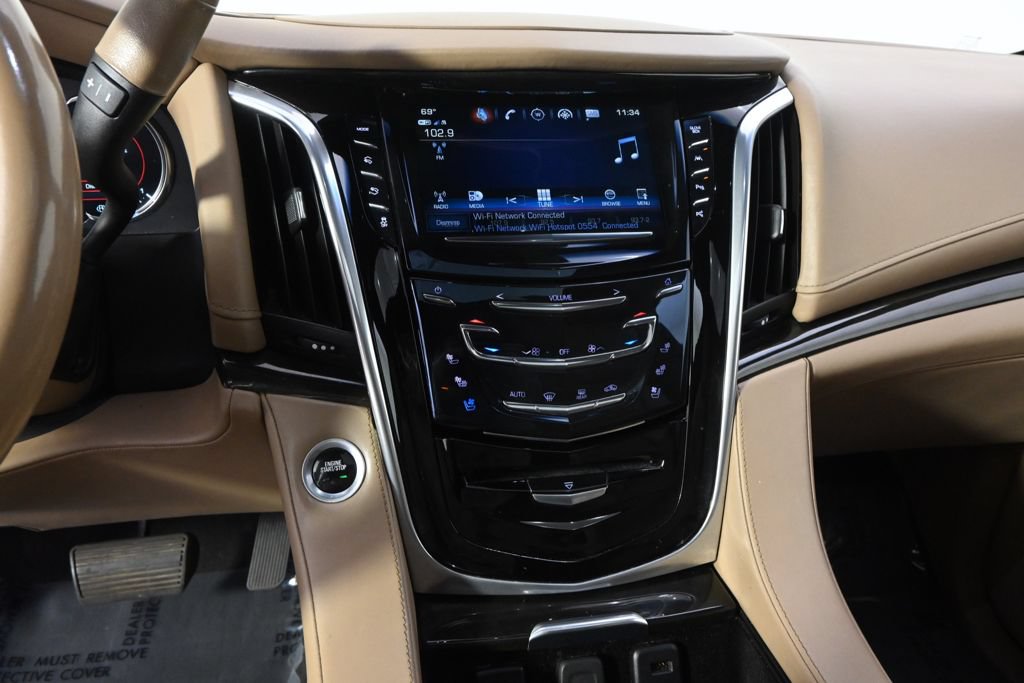 Used 2019 Cadillac Escalade Platinum AWD/4WD image 27