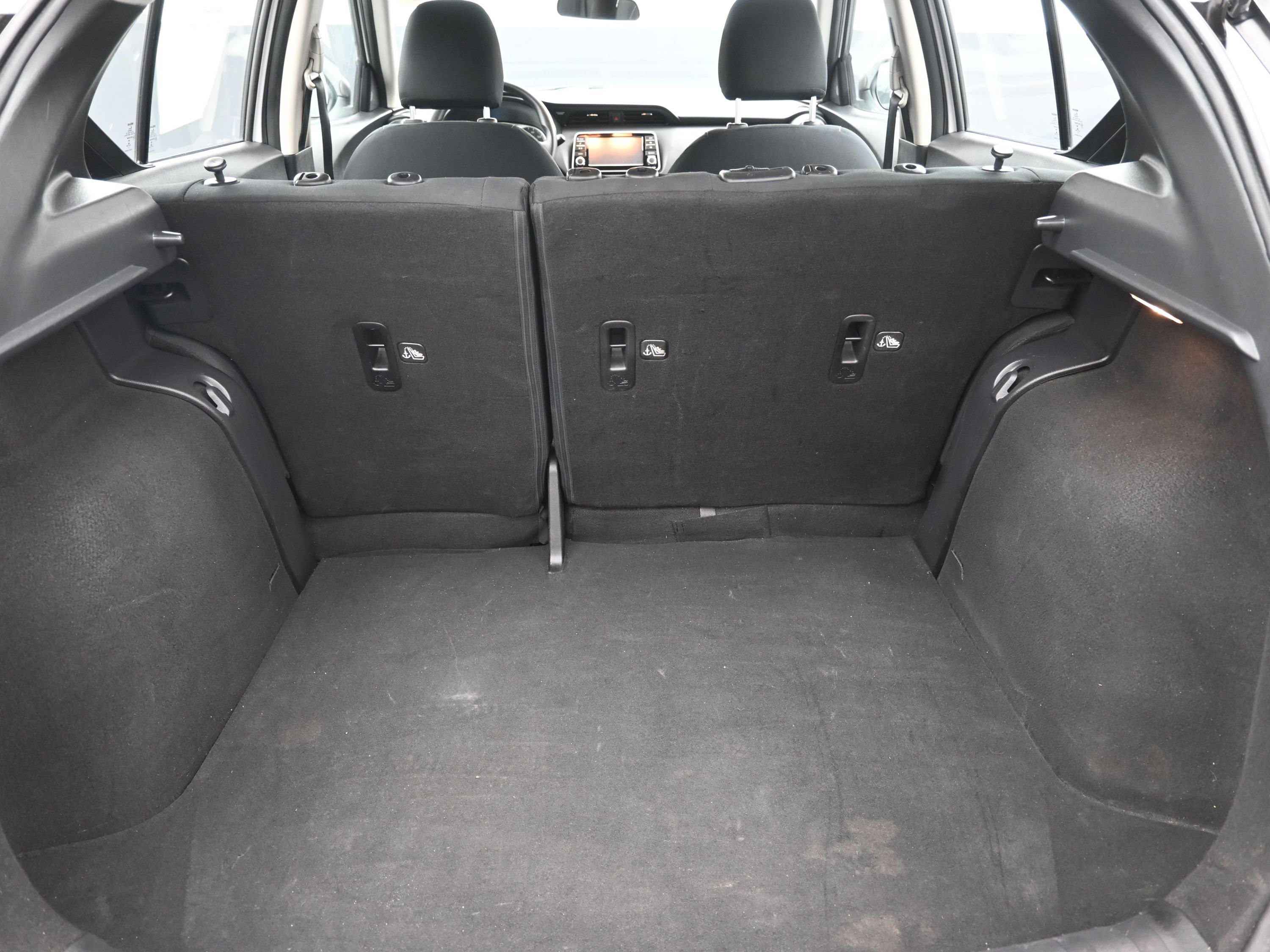 Used 2022 Nissan Kicks S FWD image 23