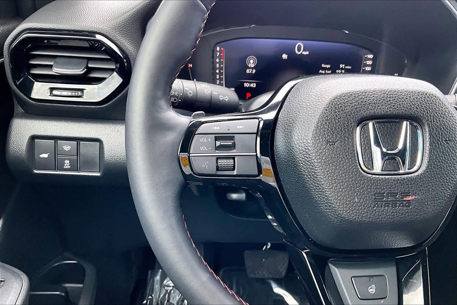 Used 2025 Honda Pilot Black Edition image 24