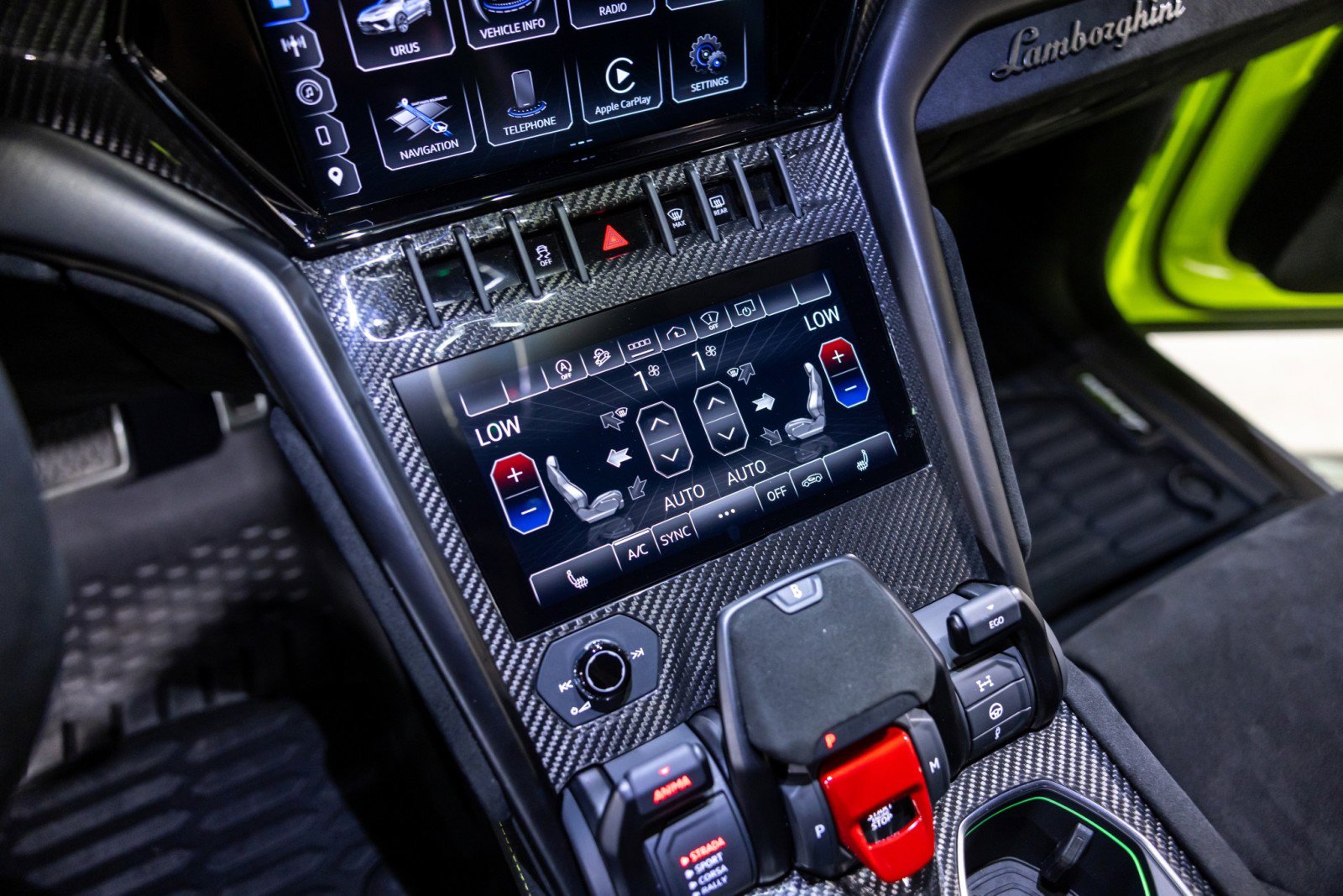 Used 2024 Lamborghini Urus Performante image 45