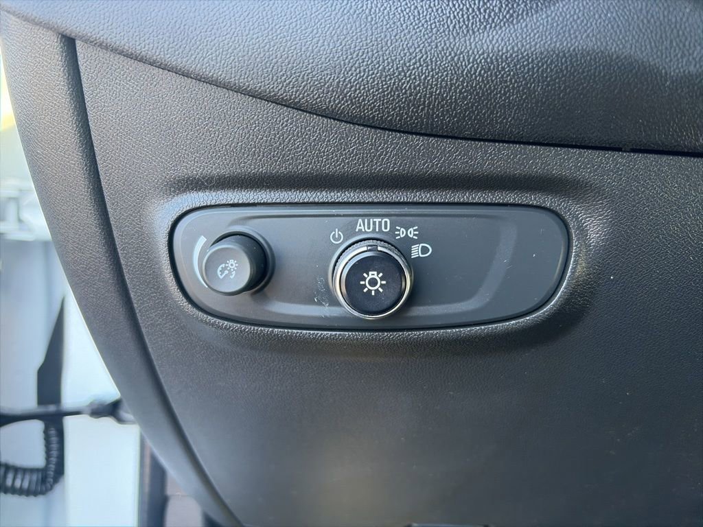 Used 2023 Chevrolet Equinox LT image 15