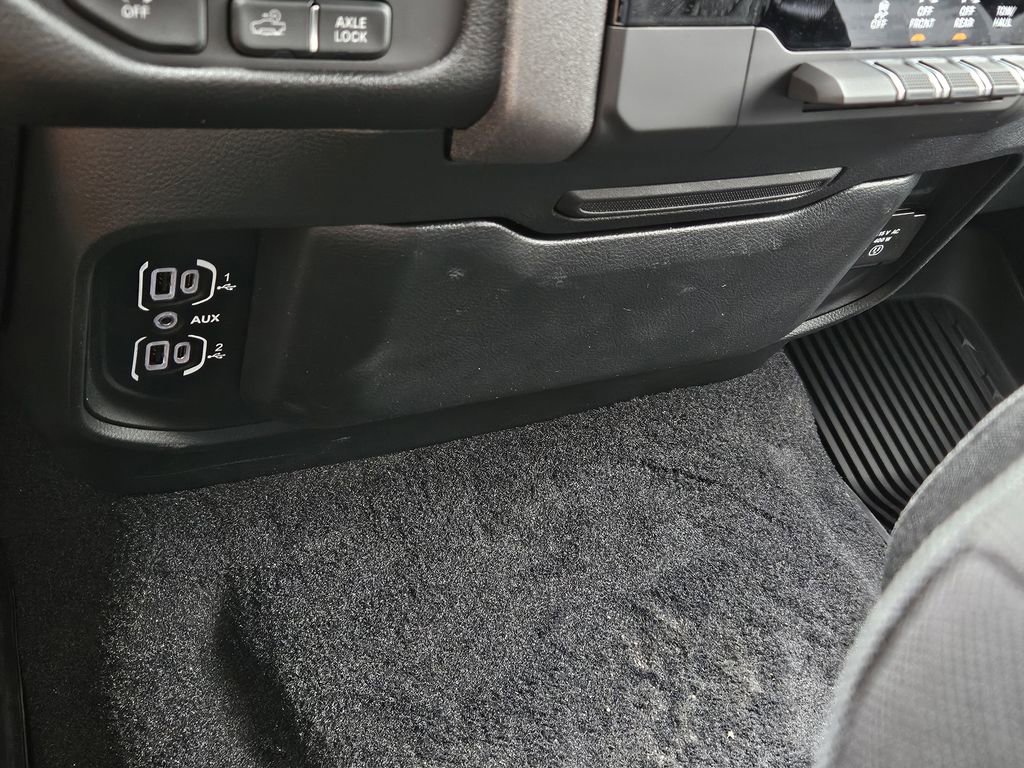 New 2026 RAM 1500 Classic Warlock image 21