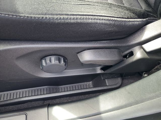 Used 2023 Ford Edge SE image 19