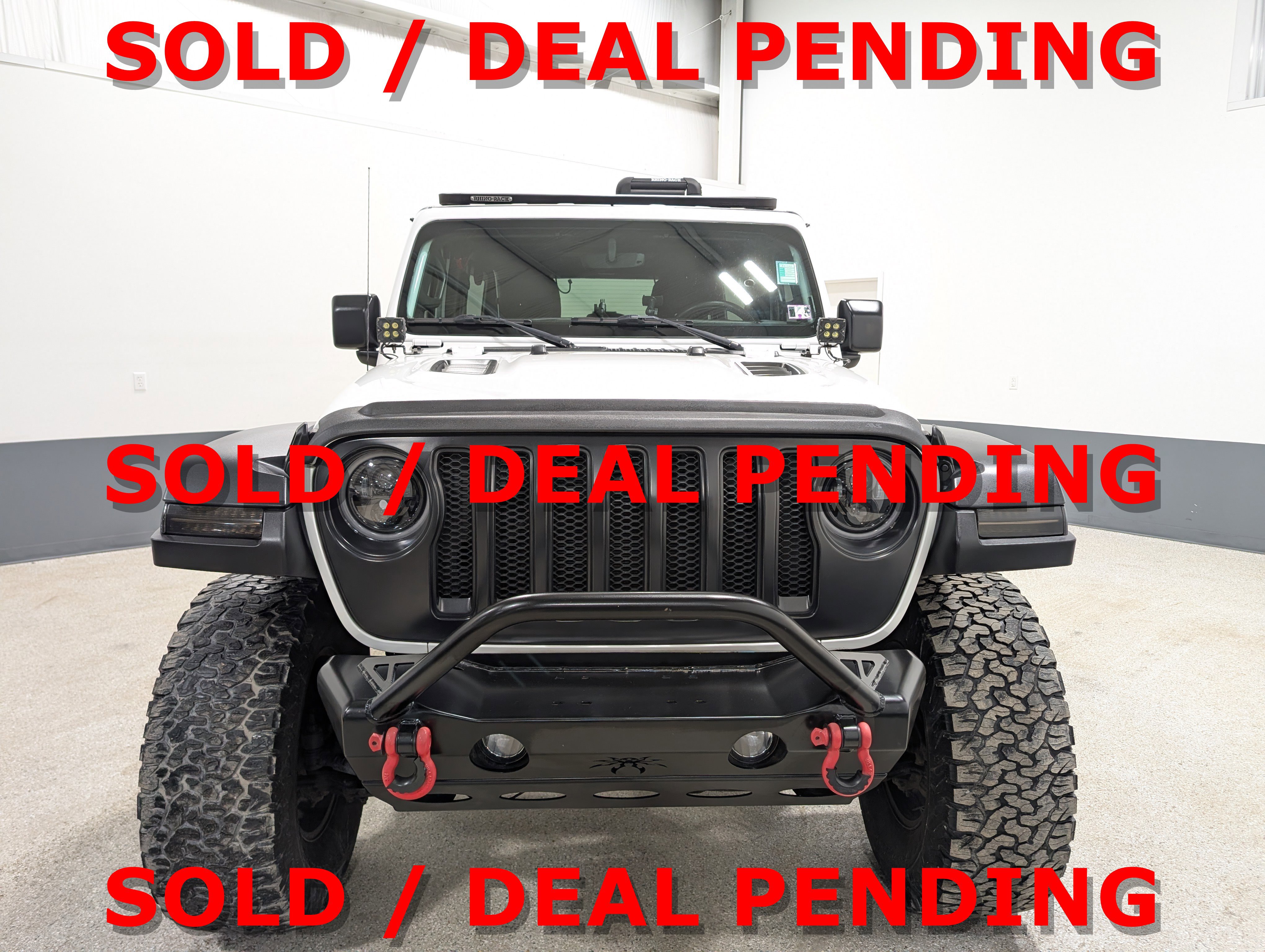 Used 2022 Jeep Wrangler Unlimited Rubicon AWD/4WD image 8