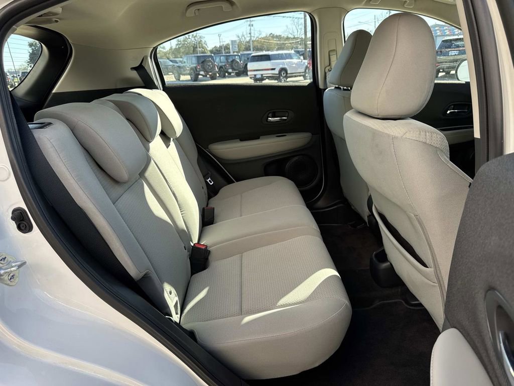 Used 2021 Honda HR-V LX image 19