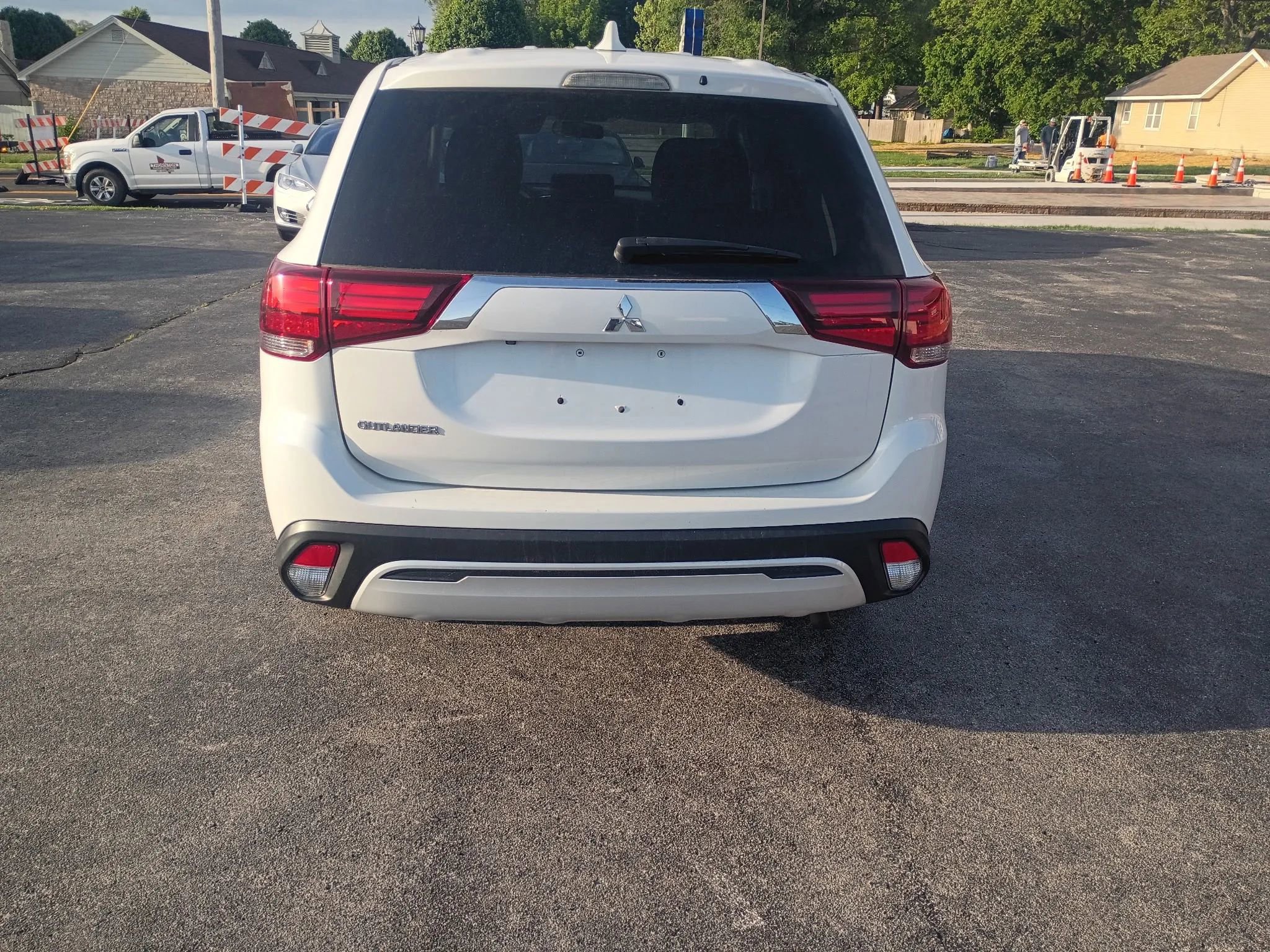 Used 2020 Mitsubishi Outlander ES FWD image 5