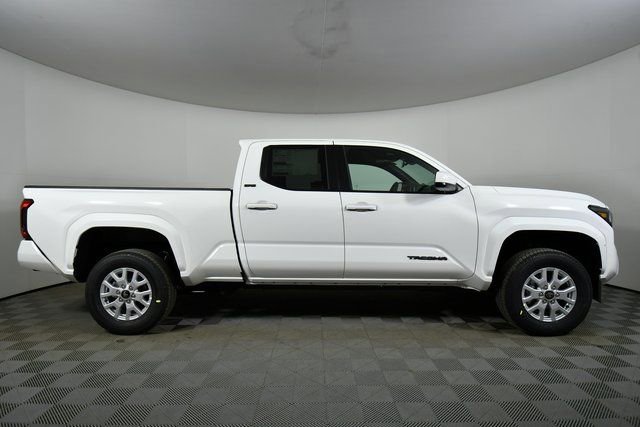 New 2026 Toyota Tacoma SR5 image 15
