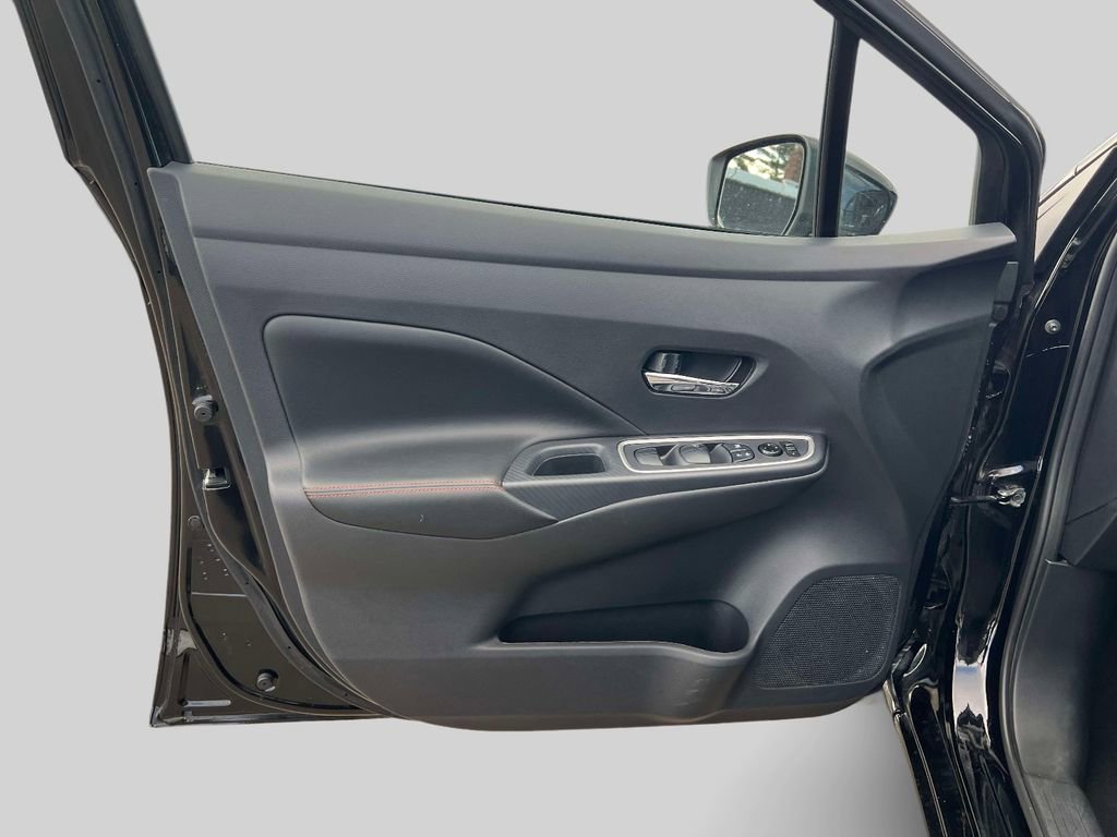 Certified 2025 Nissan Versa SR image 16