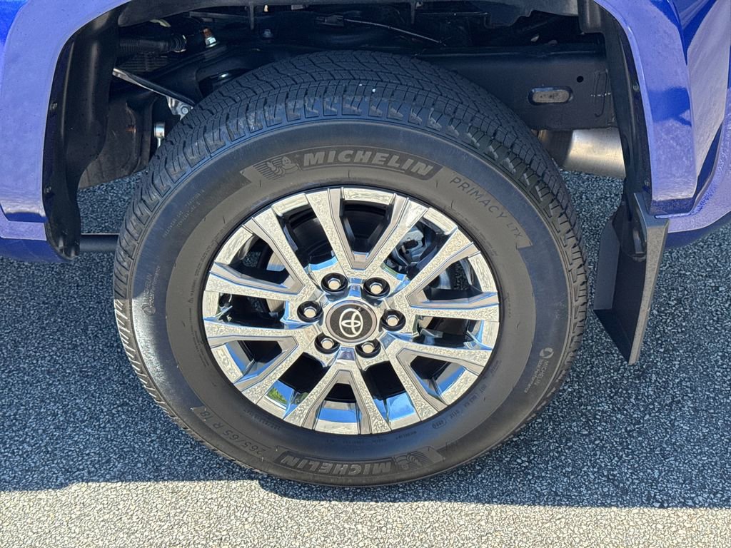 Used 2025 Toyota Tacoma Limited AWD/4WD image 19