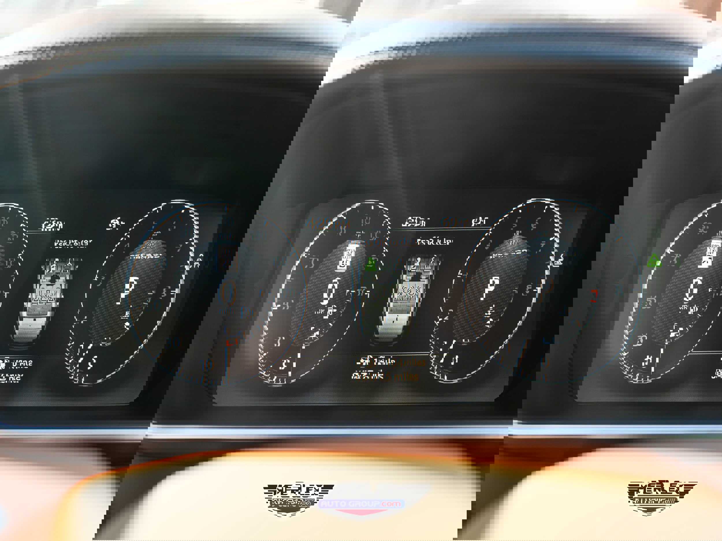 Used 2017 Land Rover Range Rover Autobiography image 34