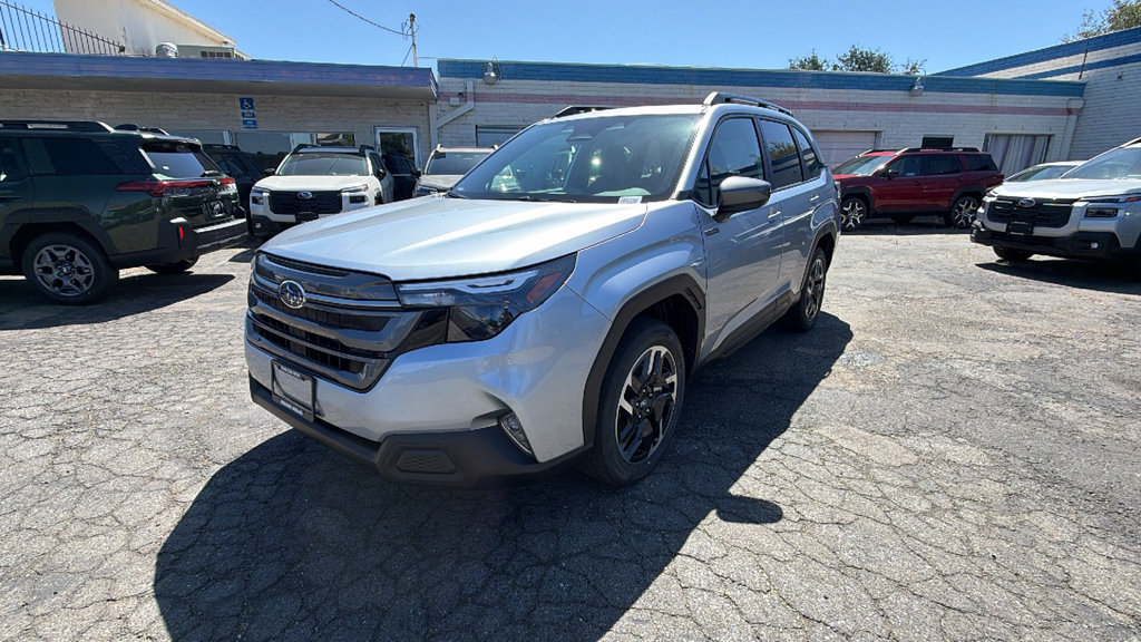New 2026 Subaru Forester Premium AWD/4WD image 1