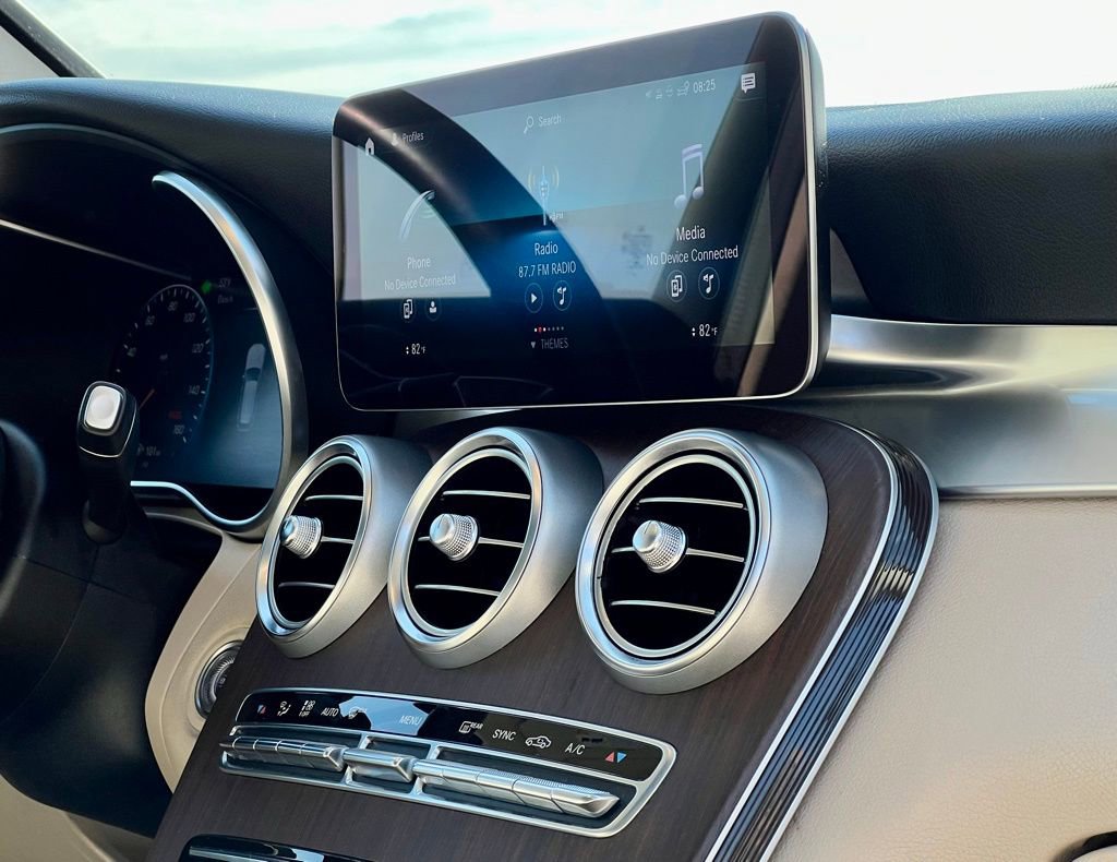 Certified 2022 Mercedes-Benz GLC 300 4MATIC image 16