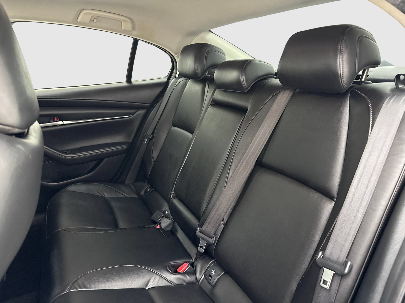 Used 2020 MAZDA MAZDA3 Sedan w/ Select Package FWD image 33