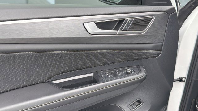 Used 2024 Volkswagen Atlas Cross Sport SE FWD image 21