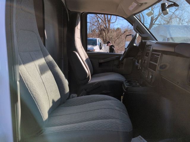 New 2025 Chevrolet Express 3500 Work Van w/ Power Convenience Package image 14