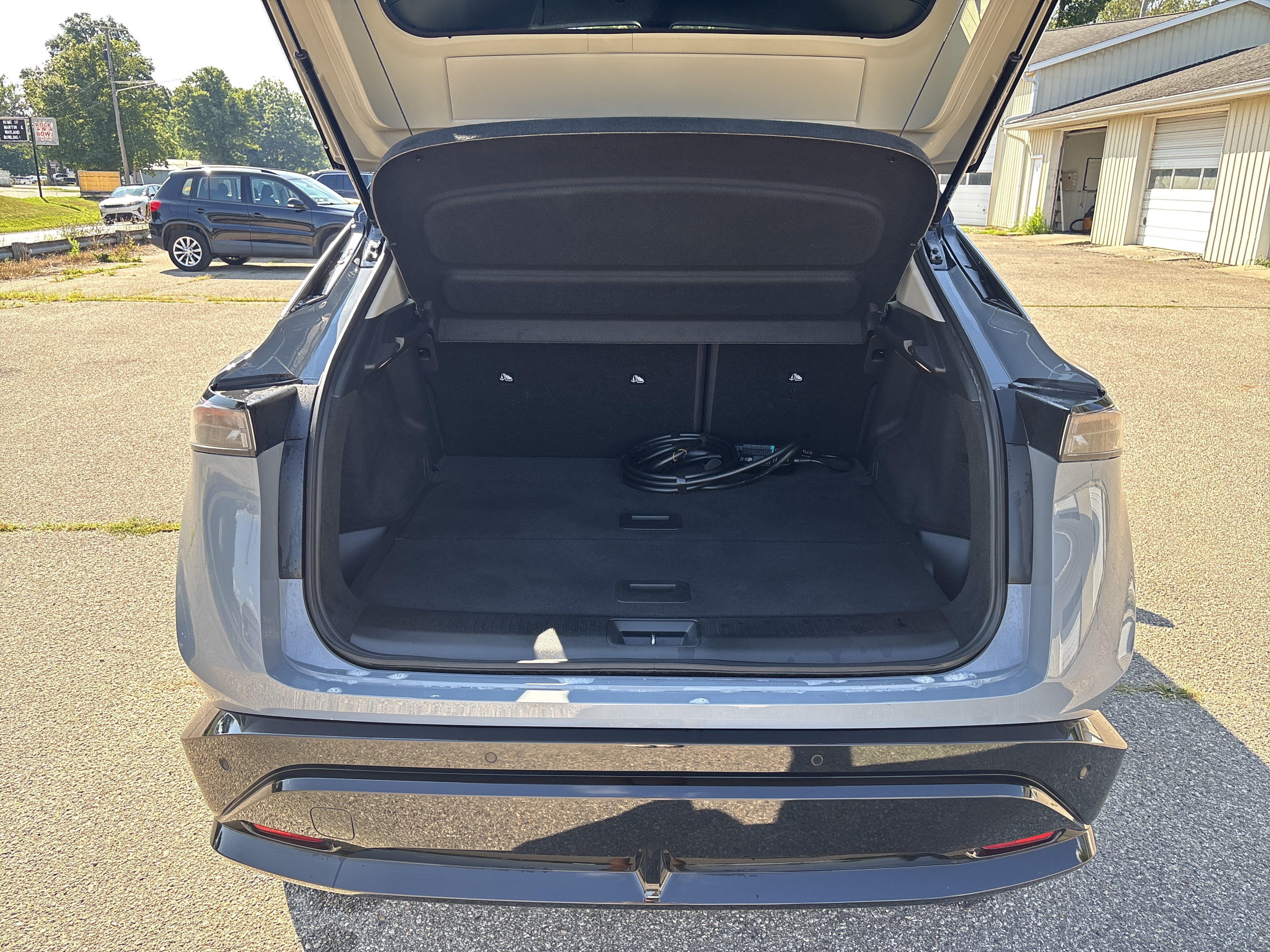Used 2023 Nissan Ariya FWD image 7