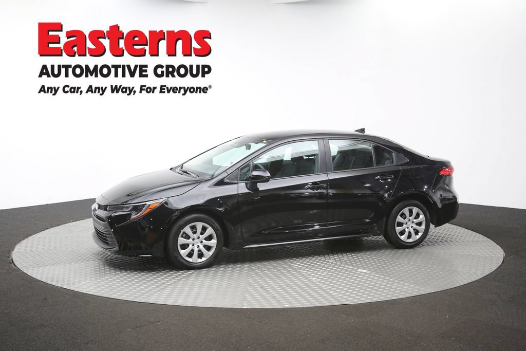 Used 2025 Toyota Corolla LE FWD image 59