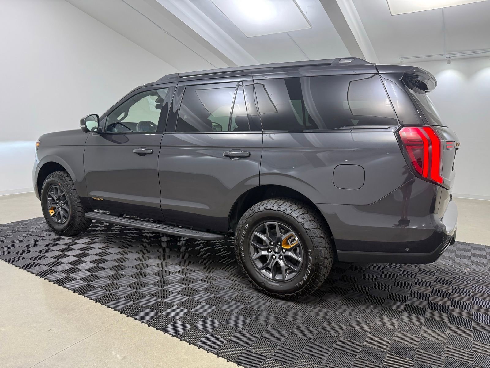 New 2025 Ford Expedition Tremor image 4