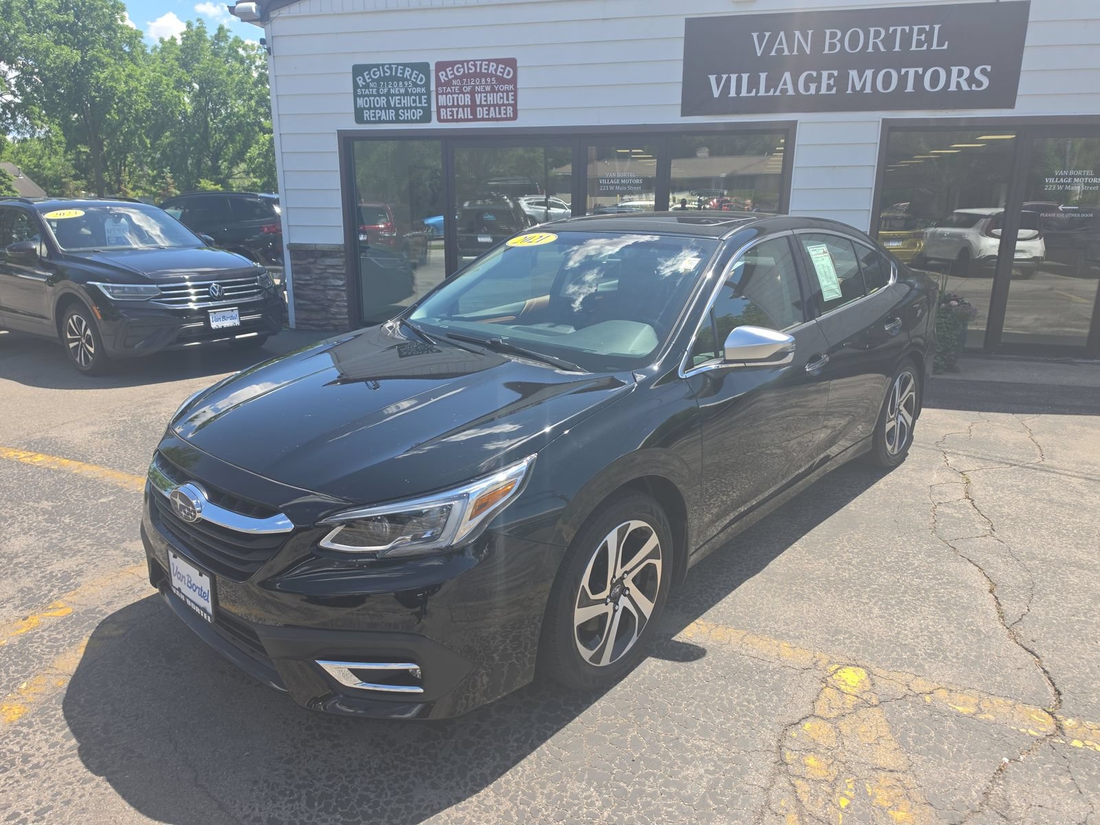 Used 2021 Subaru Legacy Touring XT AWD/4WD image 1