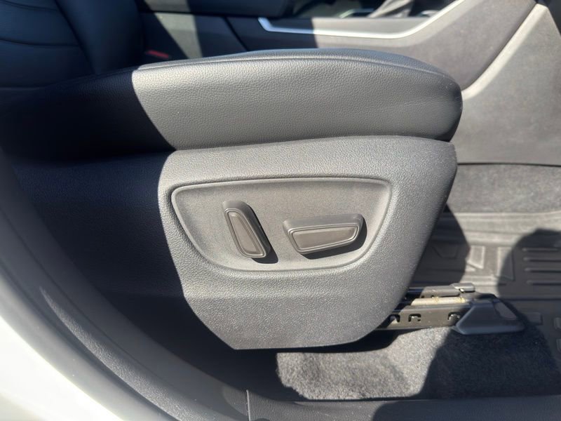 Used 2021 Toyota Highlander XLE image 33